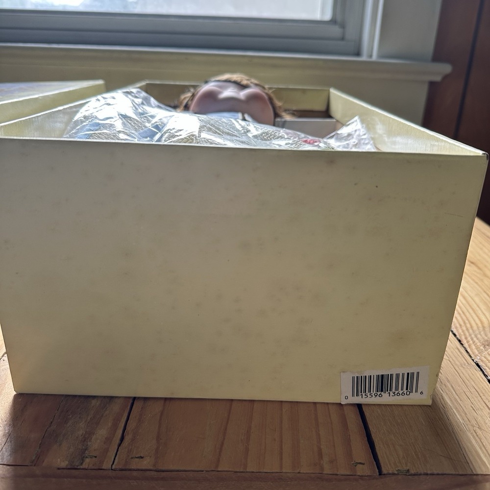 VTG 1993 Goebel DOLLY DINGLE Musical Doll Porcelain Limited Edition With Box - Picture 2 of 16